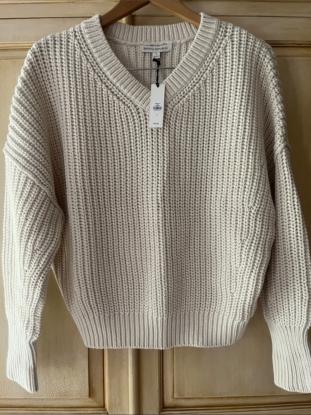 Banana Republic ladies beige Chunky cotton knit v-neck Sweater-size S-NWT